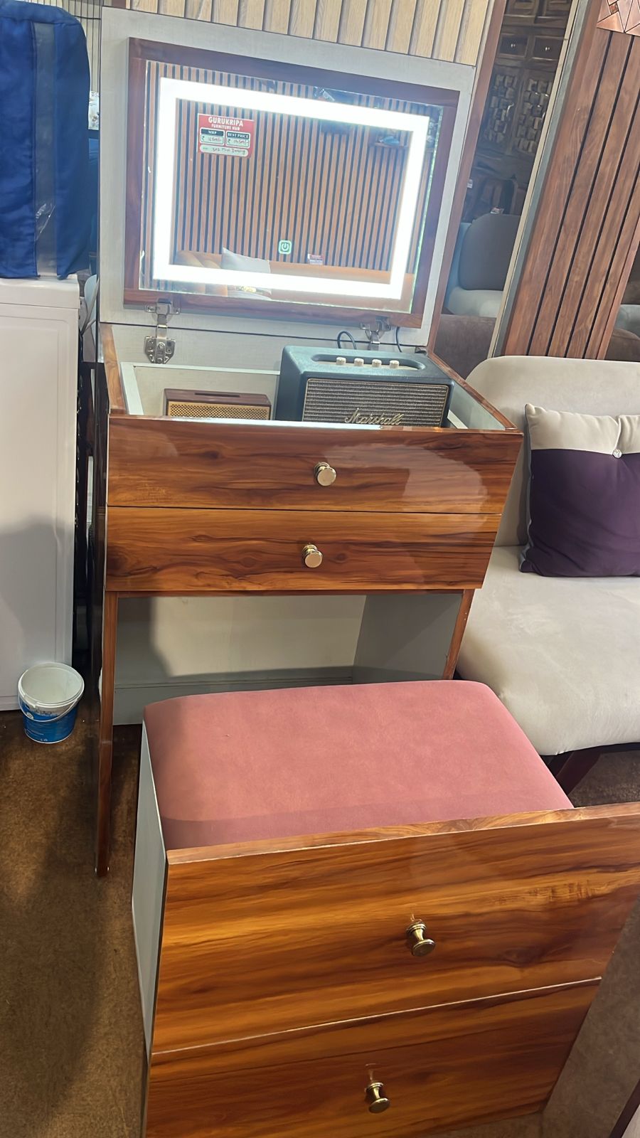 Mini Dressing Table