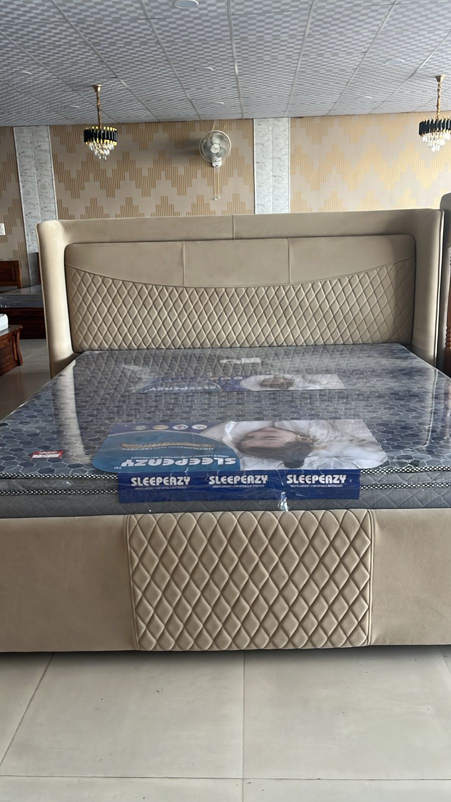 Luxury Bed with Hydraulic Storage
